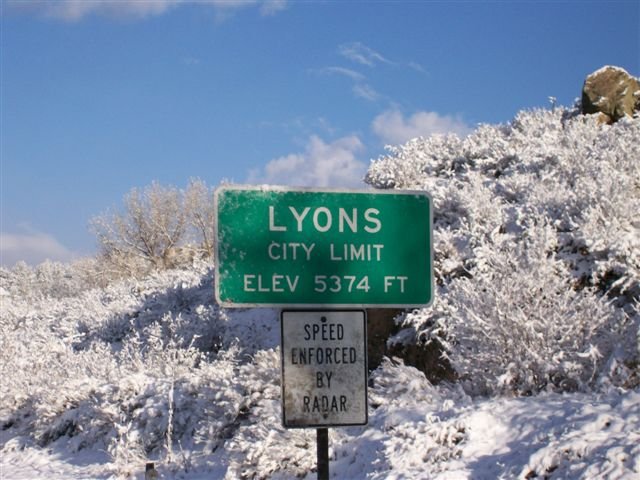 Lyons City Limit Sign